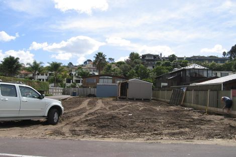 Photo of property in 1/25 Manly Esplanade, Browns Bay, Auckland, 0630