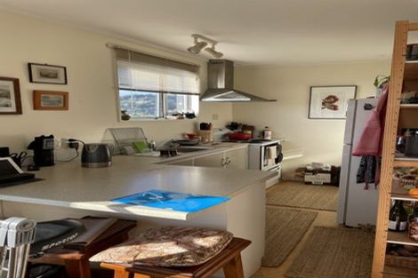 Photo of property in 5b Oldham Way, Crofton Downs, Wellington, 6035