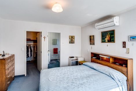 Photo of property in 27 Whiting Crescent, Greenmeadows, Napier, 4112