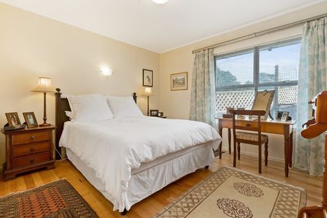 Photo of property in 1/118 Lake Road, Belmont, Auckland, 0622