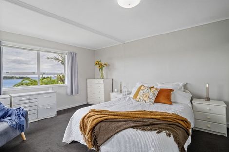 Photo of property in 97 Tiri Road, Tindalls Beach, Whangaparaoa, 0930