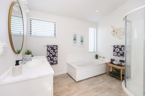 Photo of property in 5 Grey Street, College Estate, Whanganui, 4500