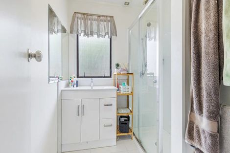 Photo of property in 25 Lilburn Crescent, Massey, Auckland, 0614