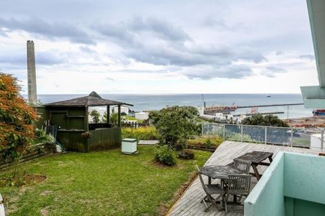 Photo of property in 19 Findlay Street, Moturoa, New Plymouth, 4310