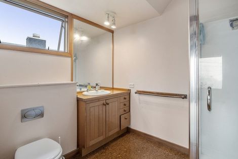 Photo of property in 28 Marine Parade, Mellons Bay, Auckland, 2014