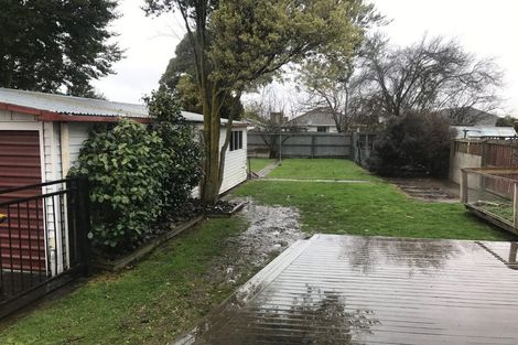 Photo of property in 40 Liverton Crescent, Bishopdale, Christchurch, 8053