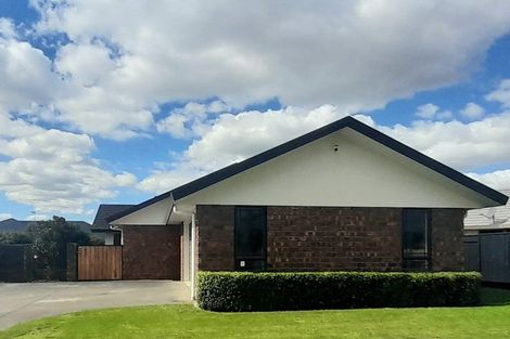 Photo of property in 37 Branigan Parade, Kelvin Grove, Palmerston North, 4414