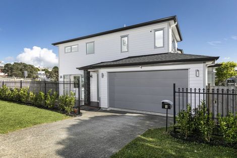 Photo of property in 5 Sunrise Avenue, Murrays Bay, Auckland, 0630