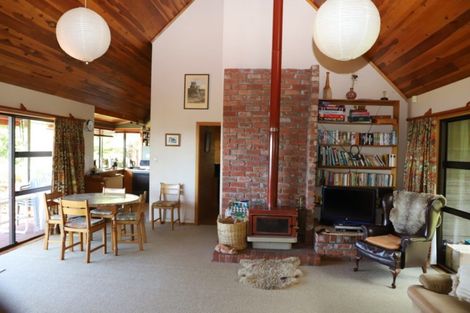 Photo of property in 27 Hauraki Terrace, Pukawa Bay, Turangi, 3381