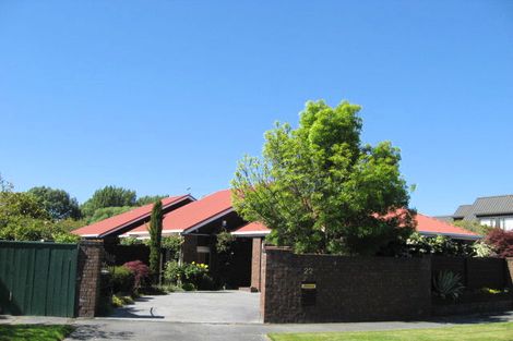 Photo of property in 22 Rubens Place, Burnside, Christchurch, 8053