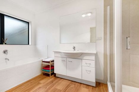 Photo of property in 9 Devoy Drive, Owhata, Rotorua, 3010