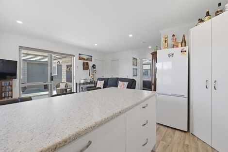 Photo of property in 32 Arrow Close, Papamoa, 3118