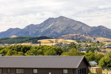 Photo of property in 5 Glenbrook Lane, Wanaka, 9305