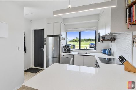 Photo of property in 97 Te Aparangi Road, Papakura, 2110