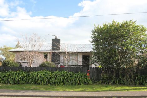 Photo of property in 27a Sutton Crescent, Papakura, 2110