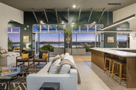 Photo of property in 38 Tanners Point Road, Tanners Point, Katikati, 3177