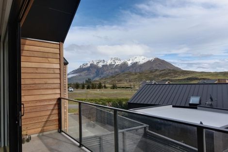 Photo of property in 39 Rannoch Drive, Jacks Point, Queenstown, 9371