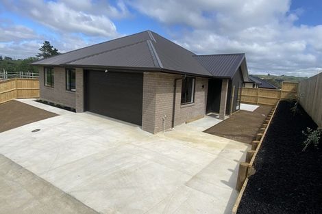 Photo of property in 35a Leathem Crescent, Pokeno, 2402