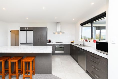 Photo of property in 26 Varsity Heights, Fitzherbert, Palmerston North, 4410