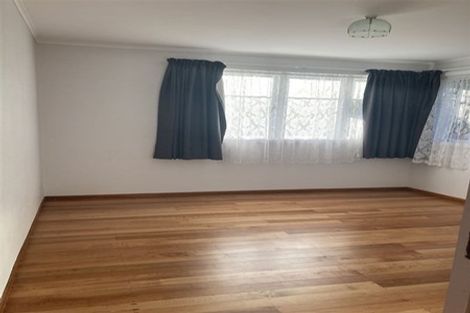 Photo of property in 4 Pomelo Road, Te Atatu South, Auckland, 0610