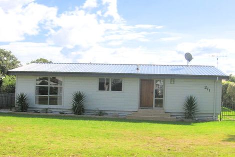 Photo of property in 211 Given Avenue, Whangamata, 3620