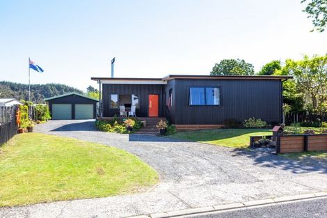 Photo of property in 219 Chartwell Avenue, Whangamata, 3620