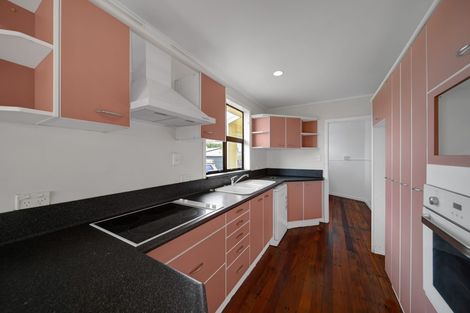 Photo of property in 195 Waihi Road, Hawera, 4610