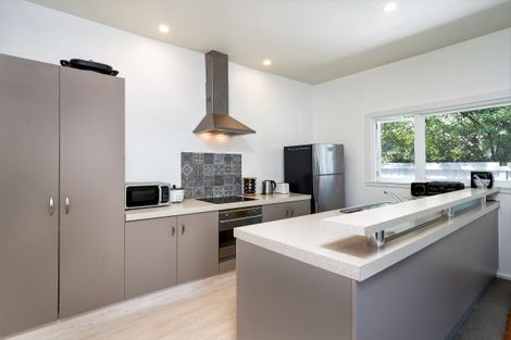 Photo of property in 18 Sullivan Avenue, Woolston, Christchurch, 8023