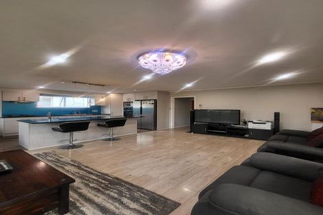 Photo of property in 43 Moncrieff Avenue, Clendon Park, Auckland, 2103