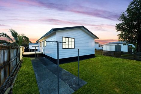 Photo of property in 13 Elisa Lane, Ranui, Auckland, 0612