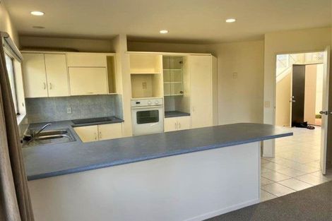 Photo of property in 2/16a Onepoto Road, Hauraki, Auckland, 0622