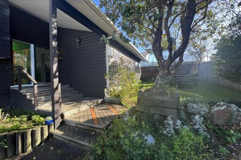 Photo of property in 1/26 East Coast Road, Milford, Auckland, 0620