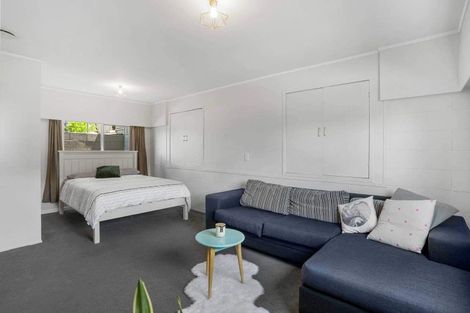 Photo of property in 1/425 Don Buck Road, Massey, Auckland, 0614