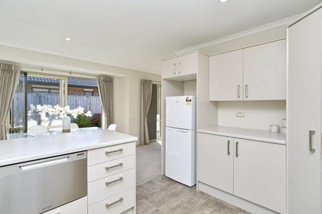 Photo of property in 3 Reeves Road, Rangiora, 7400