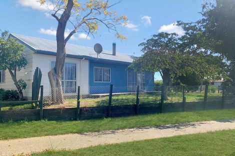 Photo of property in 2 Ramsey Crescent, Flaxmere, Hastings, 4120