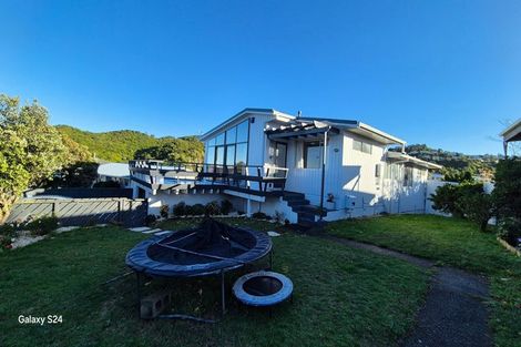 Photo of property in 17 Maple Grove, Maungaraki, Lower Hutt, 5010