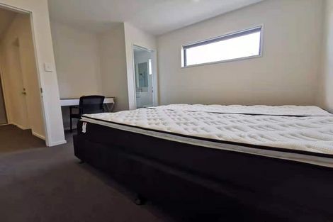 Photo of property in 1/2 Montana Avenue, Ilam, Christchurch, 8041