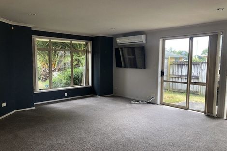 Photo of property in 16 Nobleman Place, Hamilton East, Hamilton, 3216