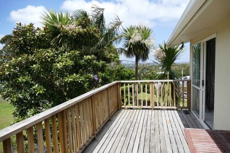 Photo of property in 80n Tirimoana Road, Te Atatu South, Auckland, 0602