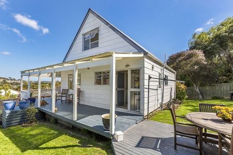 Photo of property in 27 Springtime Crescent, Stanmore Bay, Whangaparaoa, 0932