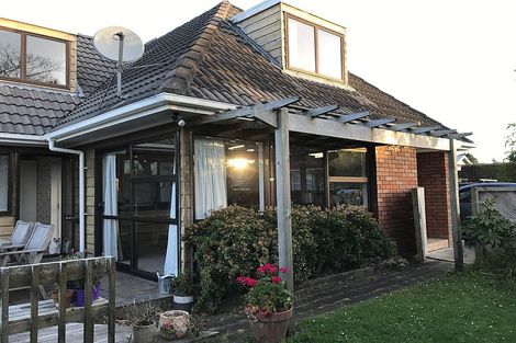 Photo of property in 2/54 Dominion Street, Takapuna, Auckland, 0622