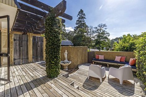 Photo of property in 4 Saddleback Rise, Murrays Bay, Auckland, 0630