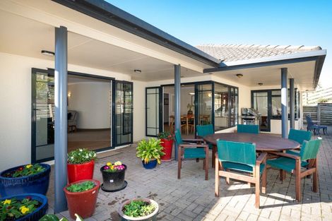 Photo of property in 41 Hetley Crescent, Taradale, Napier, 4112