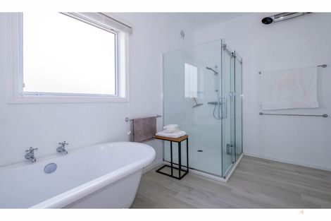 Photo of property in 43 Rhodes Street, Waimate, 7924