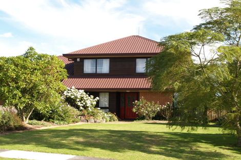 Photo of property in 17 Eastridge Court, Northpark, Auckland, 2013