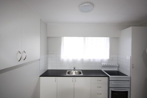 Photo of property in 64a Clayburn Road, Glen Eden, Auckland, 0602