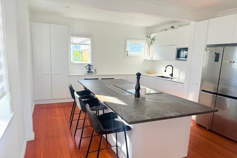 Photo of property in 3 Knight Avenue, Mount Albert, Auckland, 1025