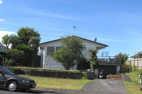 Photo of property in 40 Sycamore Drive, Sunnynook, Auckland, 0620