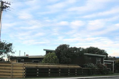 Photo of property in 76 Moana Street, Otaki Beach, Otaki, 5512