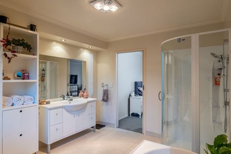 Photo of property in 4 Miro Street, Kaka Point, Balclutha, 9271